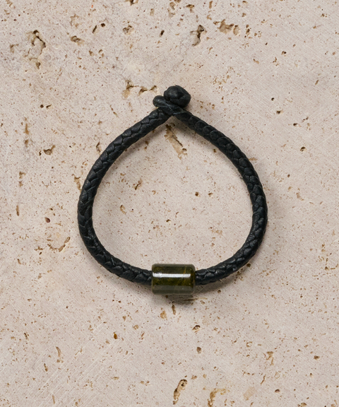 Pulsera en Piel Tejida y Cilindro de Jade - Unelefante
