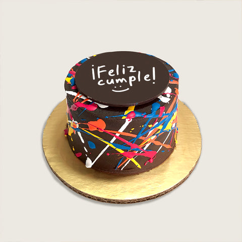 Pastel de Chocolate Pollock con Texto Feliz Cumple