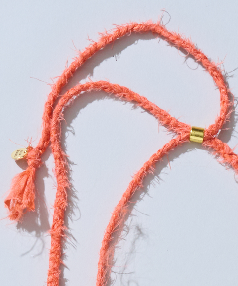 Collar Barragán Azul en Papel Maché y Seda - Hija Única