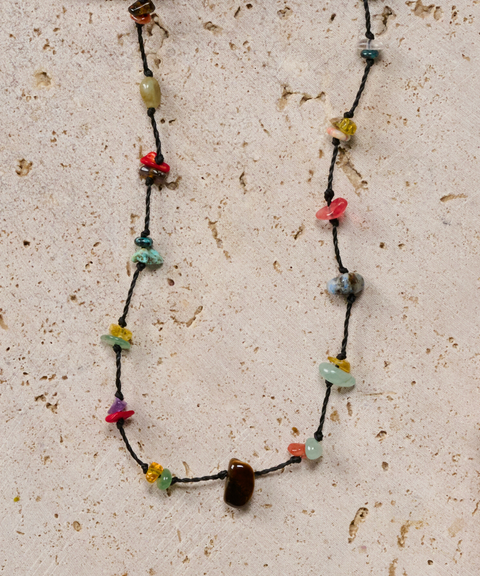 Collar Confeti con Piel, Piedras Naturales y Ámbar