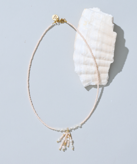 Collar Fireworks con Perla de Agua Dulce y Piedra Luna - Hija Única