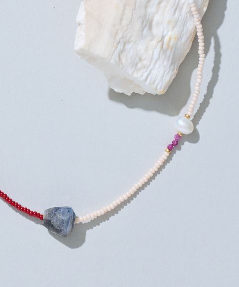 Collar Fuego con Labradorita, Rubís, Granate y Perlas de Agua Dulce - Hija Única