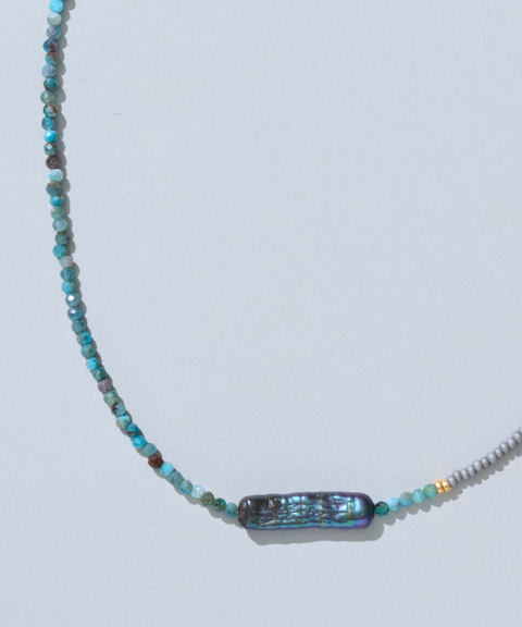 Collar Victoria con Perla de Agua Dulce Azul y Ágatas - Hija Única