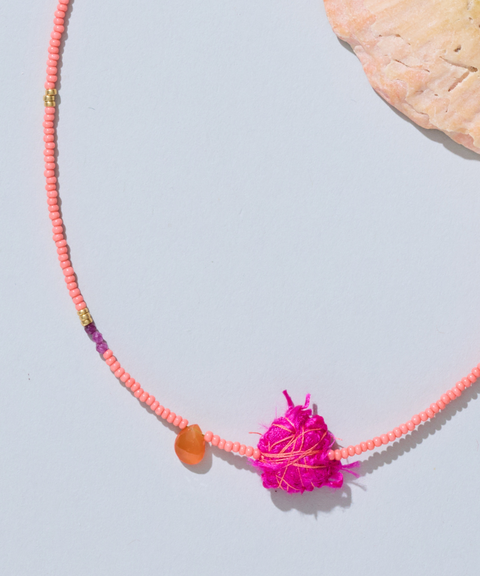Collar Jaipur con Seda, Rubís y Cornalina - Hija Única