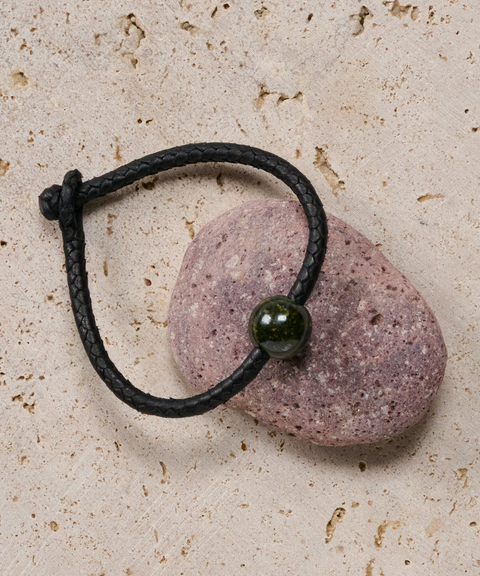 Pulsera en Piel Tejida y Esfera de Jade - Unelefante