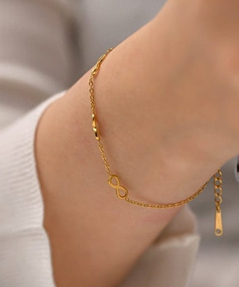 Pulsera Infinito en Acero Inoxidable y Chapa Oro 18K